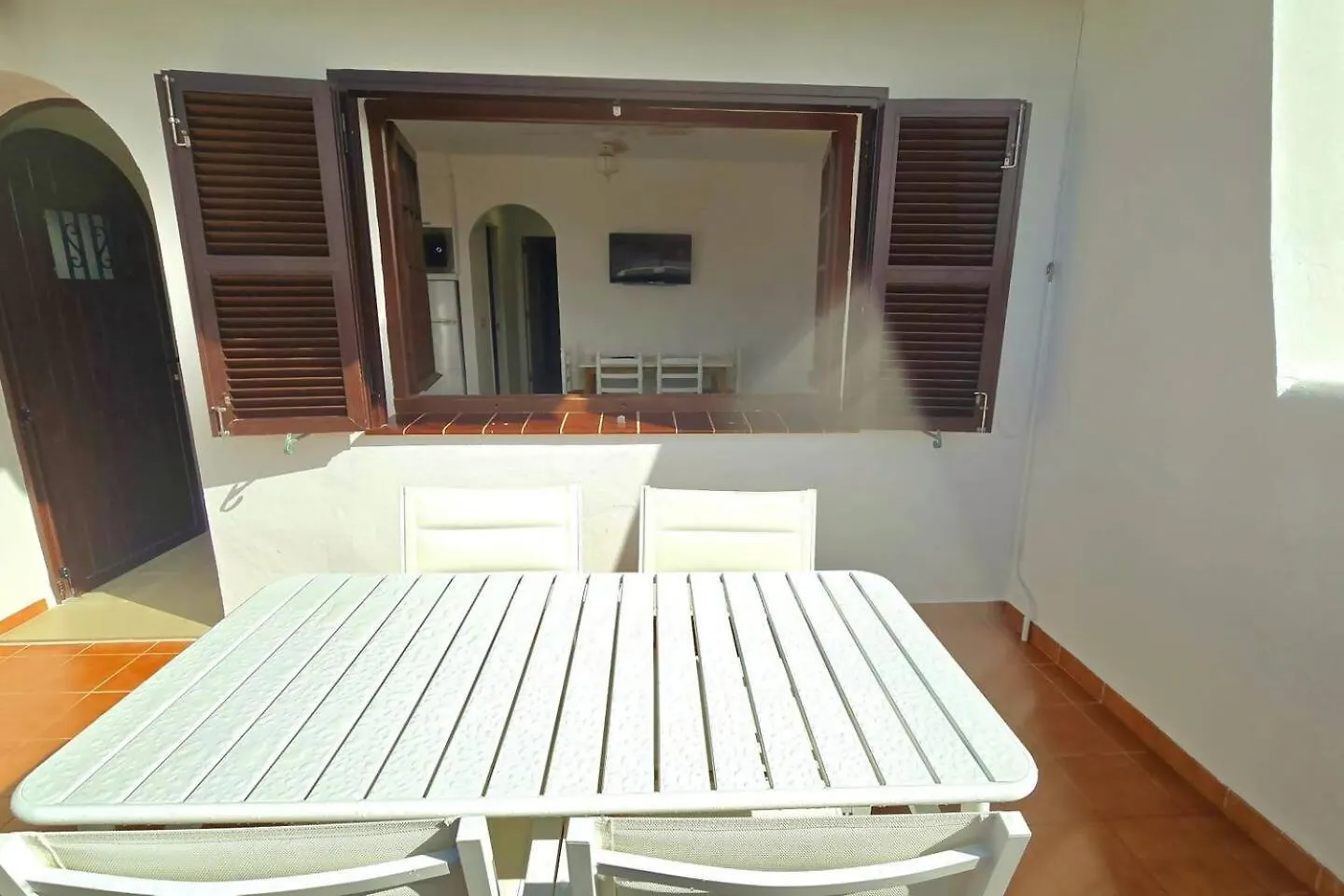 Apartamento Con Terraza Y Vistas Al Mar En Son Bou