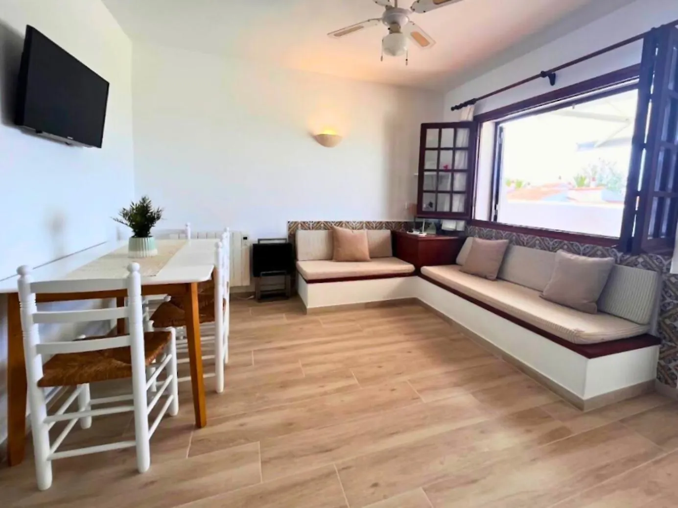 Apartamento Con Terraza Y Vistas Al Mar En Son Bou Lejlighed