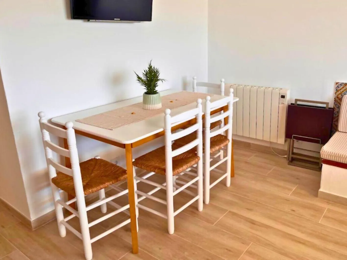 Apartamento Con Terraza Y Vistas Al Mar En Son Bou 0*,  Spanien